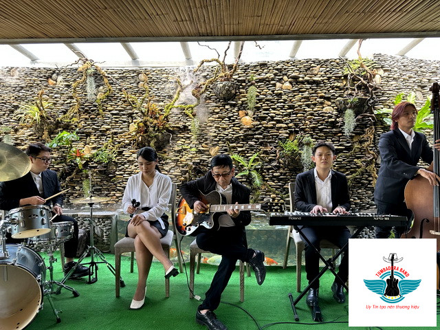 HOÀ TẤU NHẠC JAZZ- BÁN CỔ ĐIỂN AN_LÂM_RETREATS_SAIGON_RIVER TUMBADORA BAND