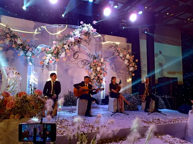 Ban Nhạc Hòa Tấu Semi Classic Thanh Tùng Tumbadora Band Nikko Saigon Hotel 001