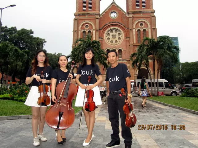 Ban Nhac Semi Classic Thanh Tung Hoa Tau Event FCUK