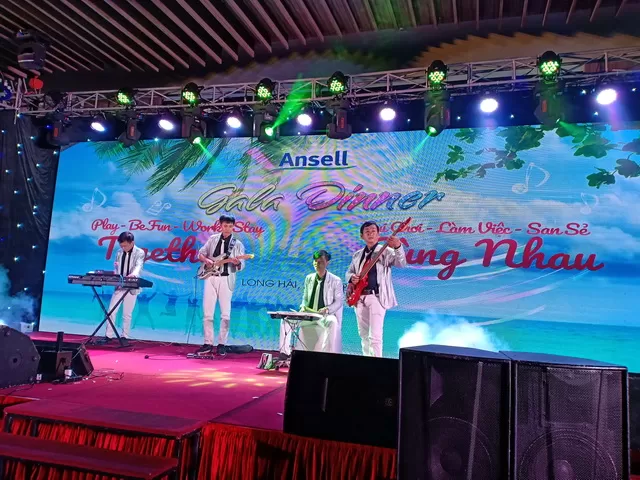 Ban nhạc Tumbadora Ansell Gala Dinner Vietravel Tour Oceanami Long Hải Resort 001