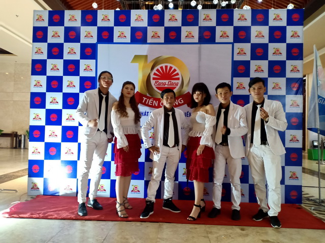 Ban nhạc Tumbadora Kỷ Niệm 10 năm thành lập Công Ty Bóng Đèn Phích Nước Rạng Đông Hồ Tràm Vietsovpetro Resort 004