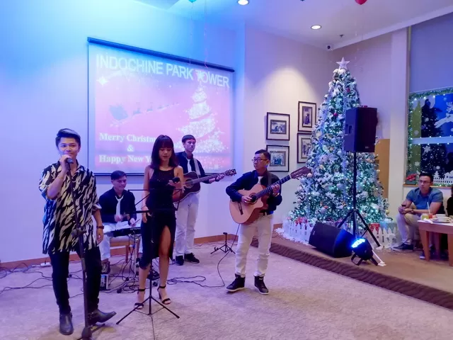 Ban Nhạc Flamenco Tumbadora Indochine Park Tower Christmas Party 003