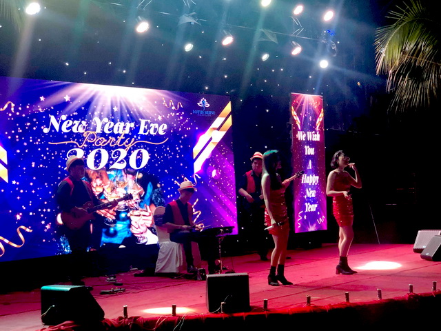 Ban nhạc Flamenco Tumbadora Countdown Party 2019 Resort Lotus Mũi Né