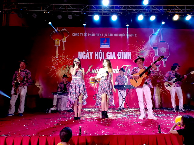 Flamenco Tumbadora Band Điện Lực Dầu Khí Year End Party 002