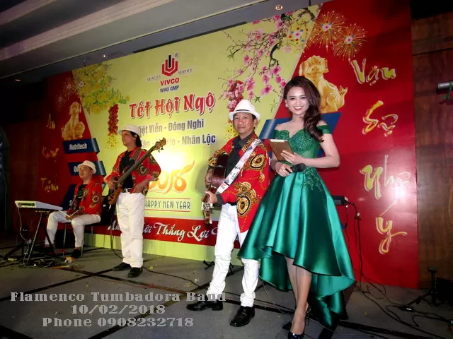 Ban Nhac Flamenco Tumbadora Tat Nien Vivco Group New World Sg Hotel