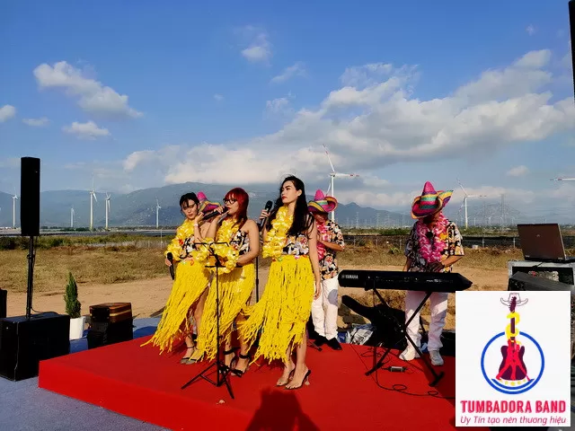 Le Khanh Thanh Dien Gio Trung Nam Ninh Thuan Flamenco Tumbadora Band 003