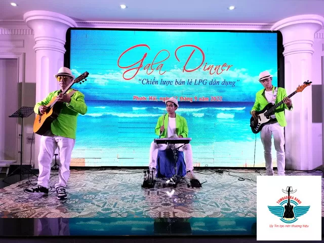 PVGas Gala Dinner Lan Rừng Phước Hải Resort Flamenco Tumbadora Band 02