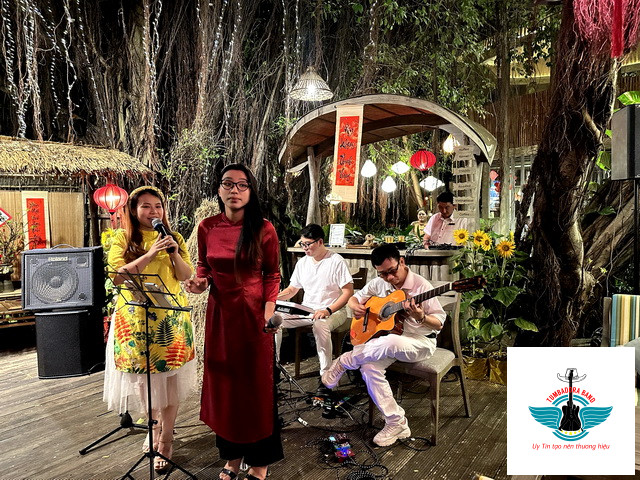 An Lâm Retreats Saigon River Khai Xuân Tumbadora Band 001