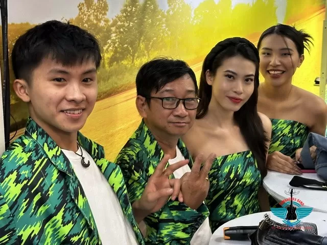 Ban Nhạc Tumbadora Flamenco Biểu Diễn Tại Rioland 002
