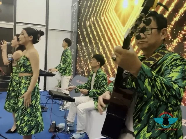 Ban Nhạc Tumbadora Flamenco Biểu Diễn Tại Rioland 004