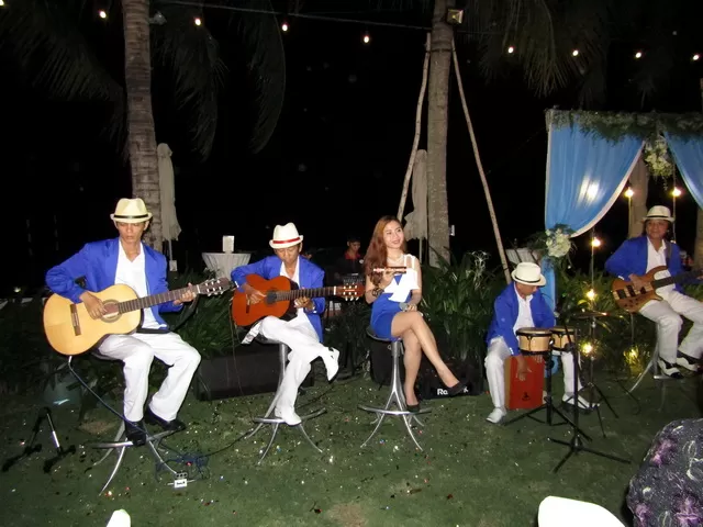 Ban nhạc flamenco acoustic sài gòn