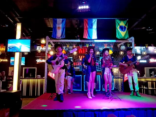 Vita Beer Garden Ban Nhạc Flamenco Tumbadora 006
